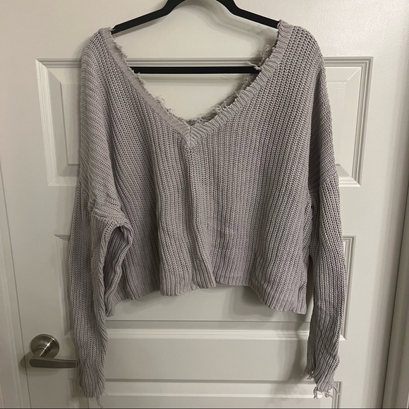 Forever 21 (1X) distressed gray cropped sweater - Picture 1 of 4